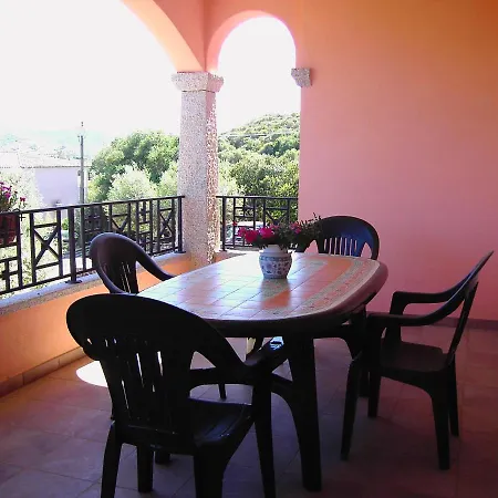 Gli Ulivi Apartment *